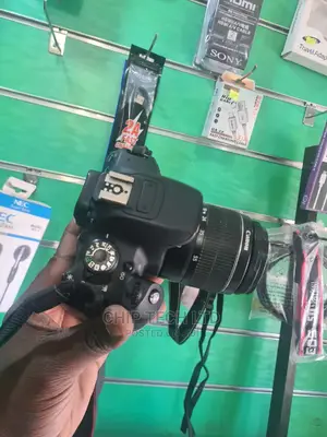 Canon 700d With Lens