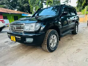 Toyota Land Cruiser 2005 Black