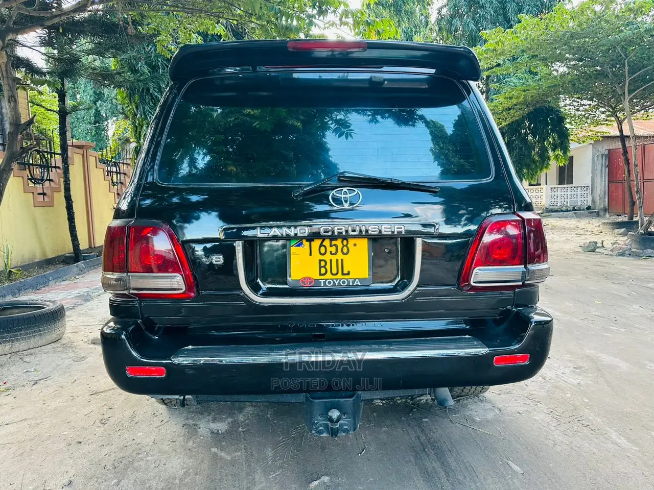 Toyota Land Cruiser 2005 Black