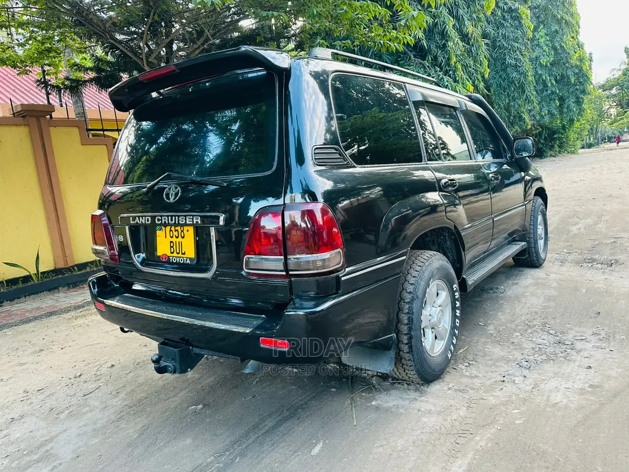 Toyota Land Cruiser 2005 Black