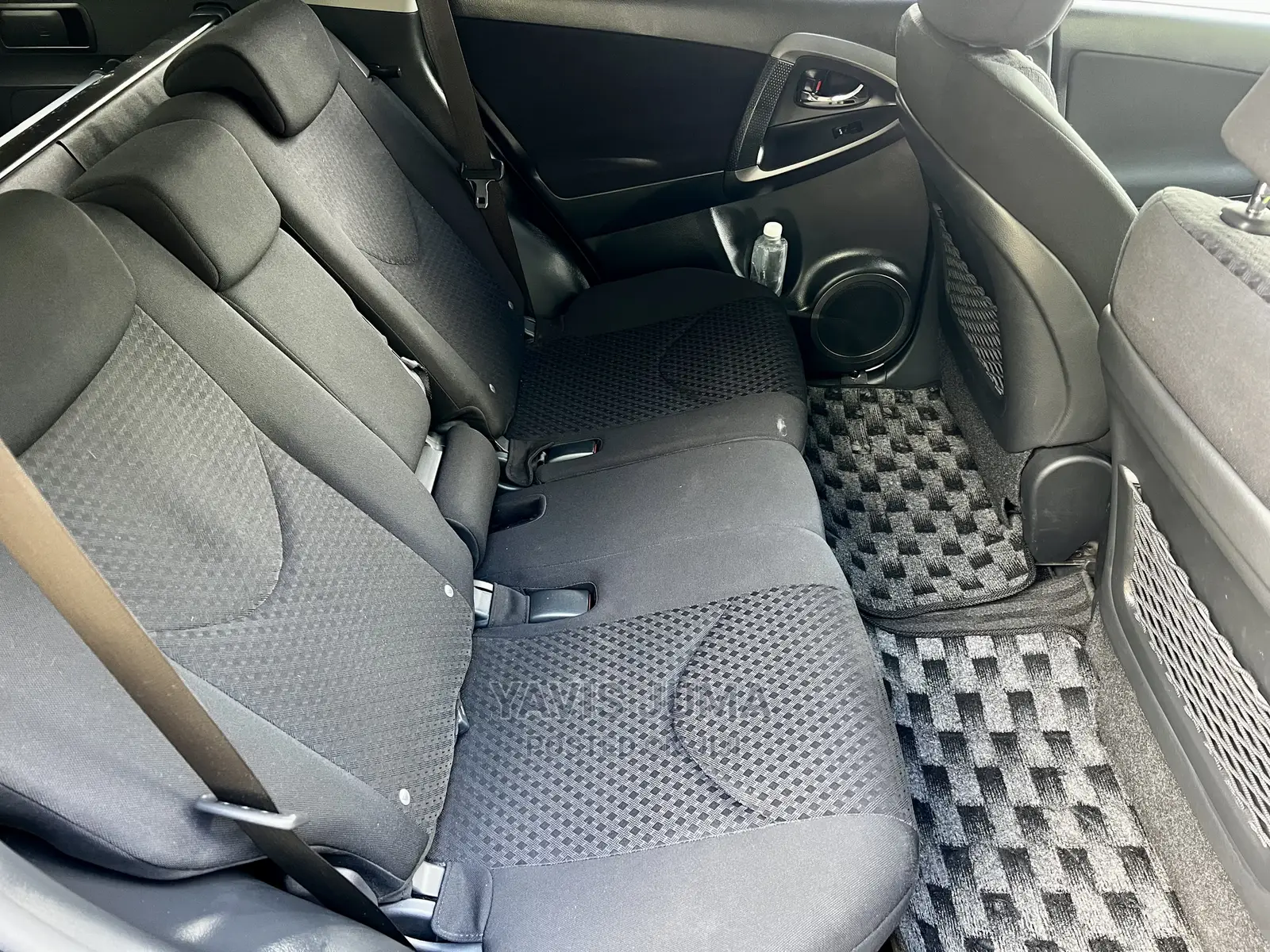 Toyota Vanguard 2011 Black