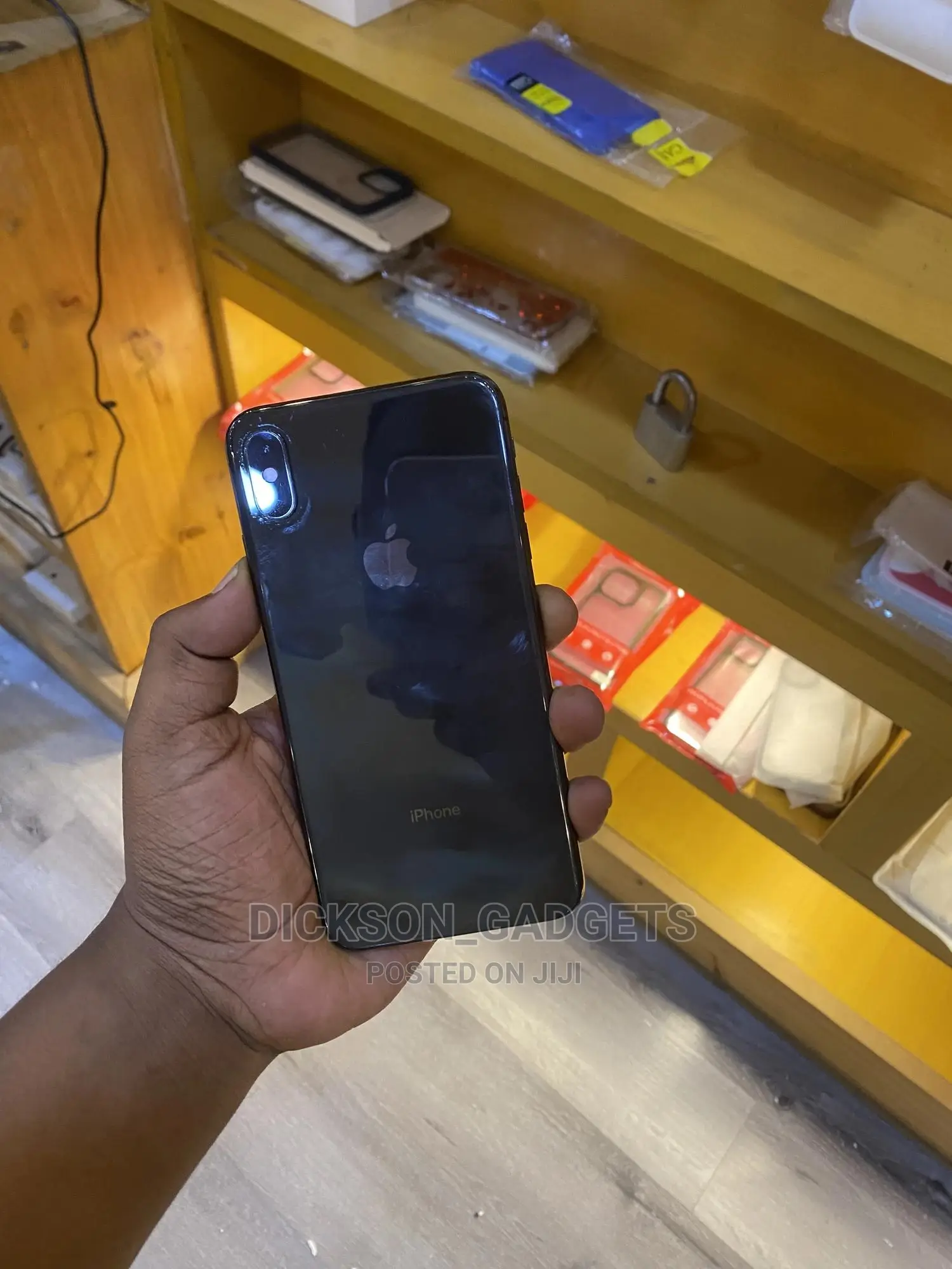Apple iPhone XS Max 64 GB Black