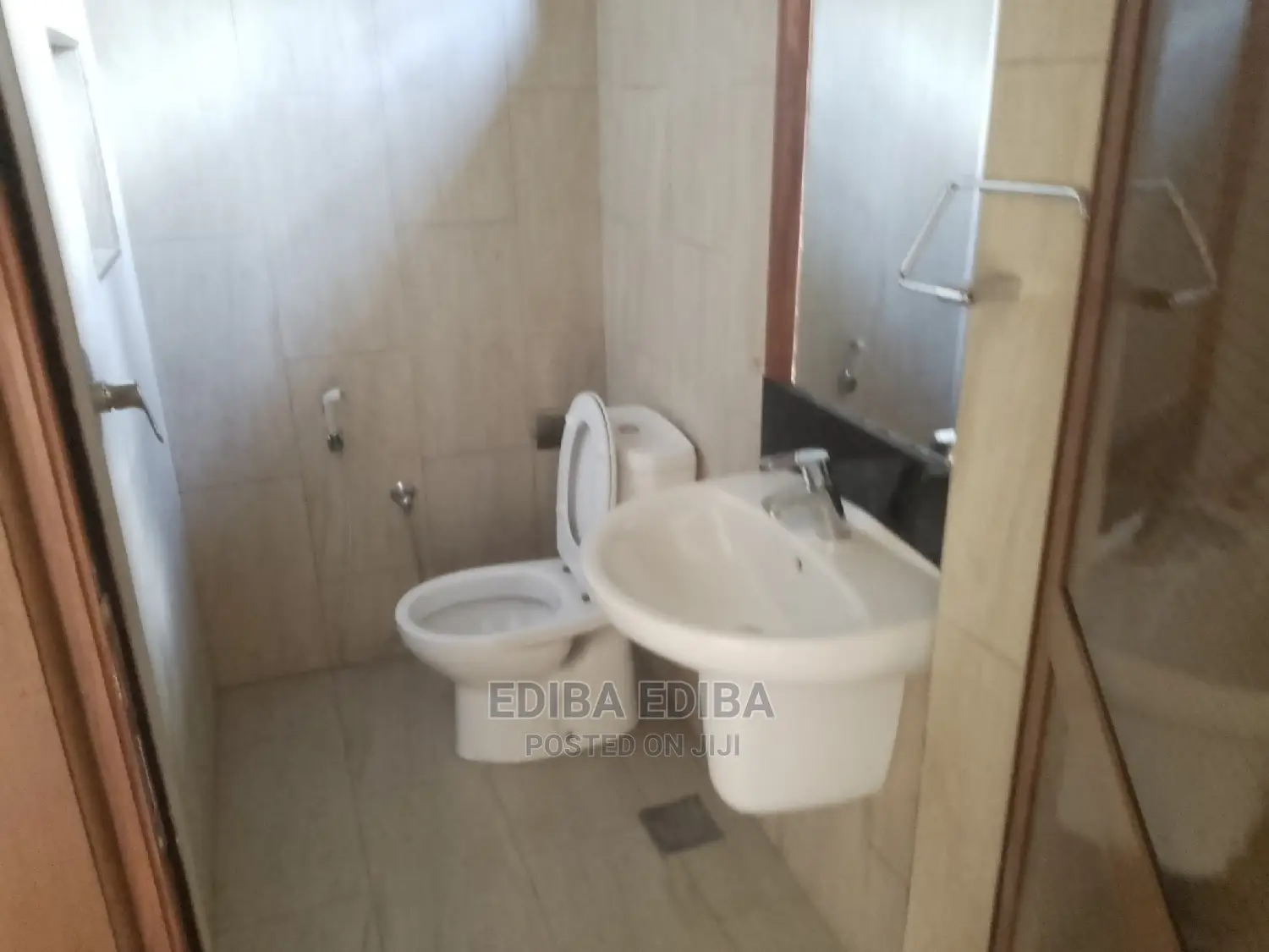 6bdrm Bungalow in Ediba Real Estate, Arusha for rent