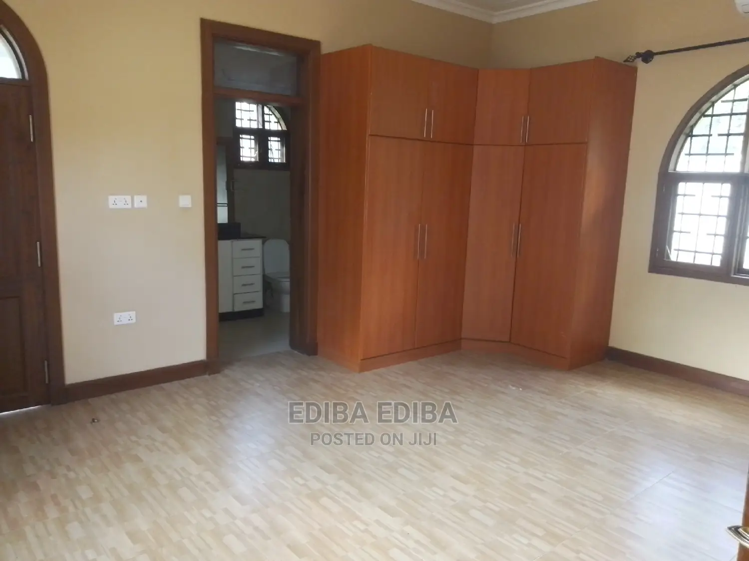 6bdrm Bungalow in Ediba Real Estate, Arusha for rent