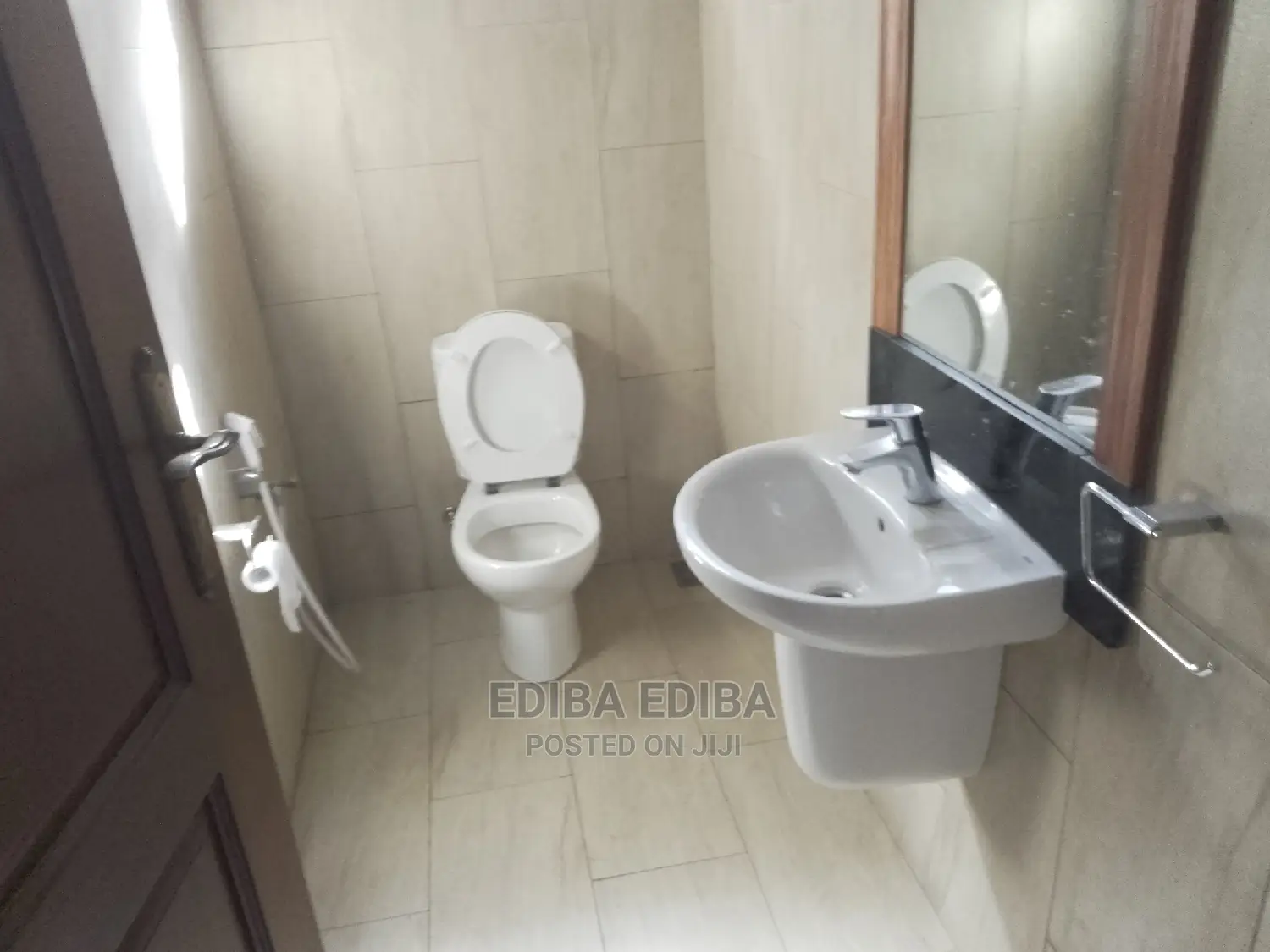 6bdrm Bungalow in Ediba Real Estate, Arusha for rent