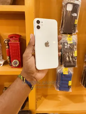 Apple iPhone 11 64 GB White