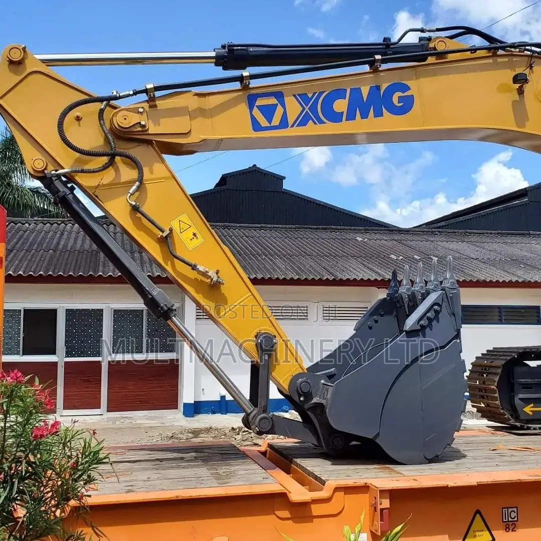XCMG Xe215i Bland New