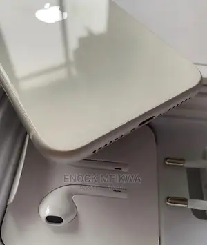 New Apple iPhone 11 128 GB White