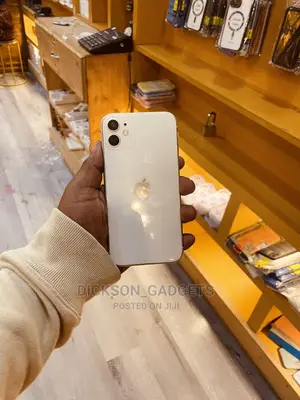 Apple iPhone 11 128 GB White
