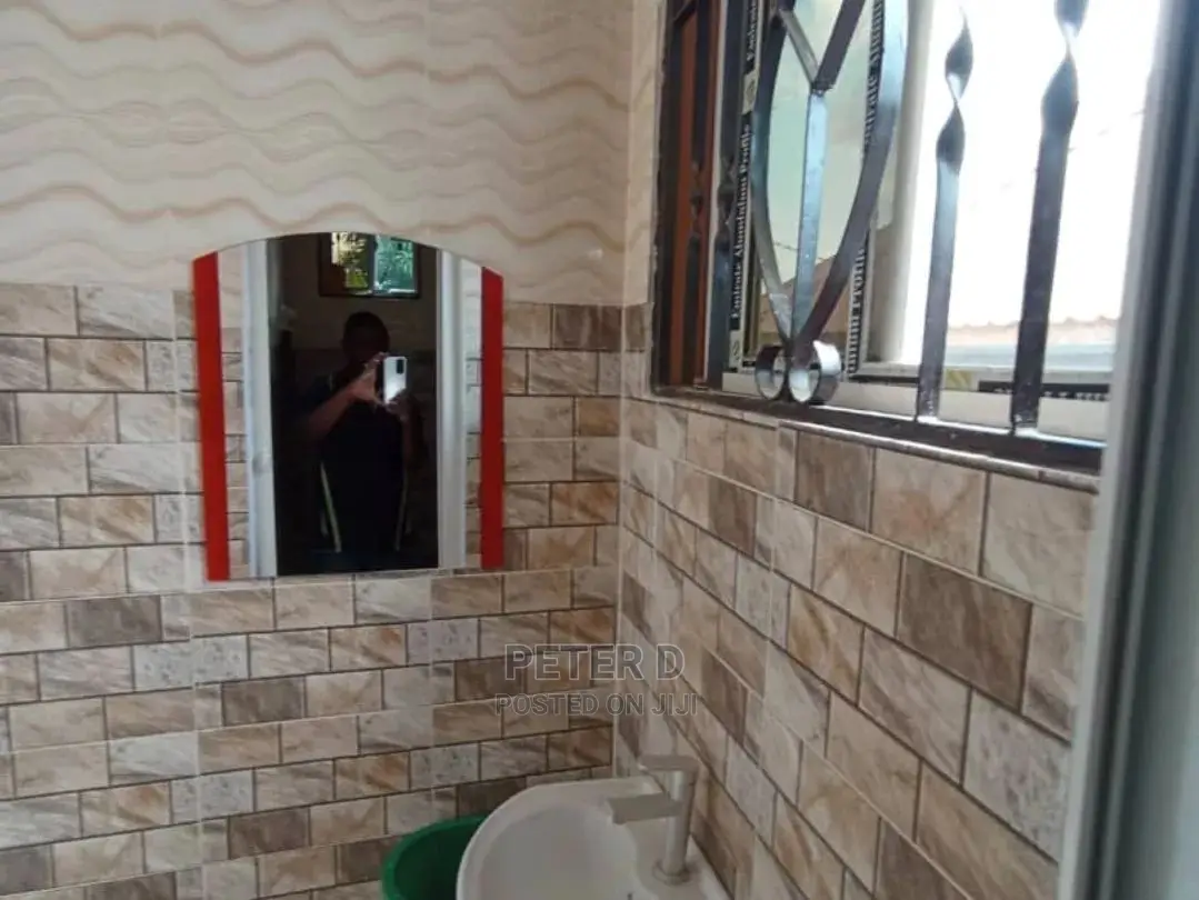 1bdrm Apartment in Kimara for rent