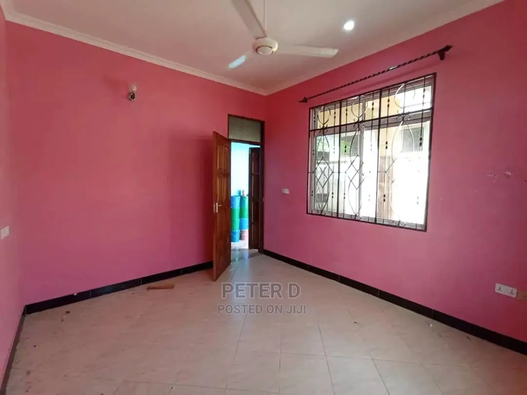 1bdrm Apartment in Kimara for rent