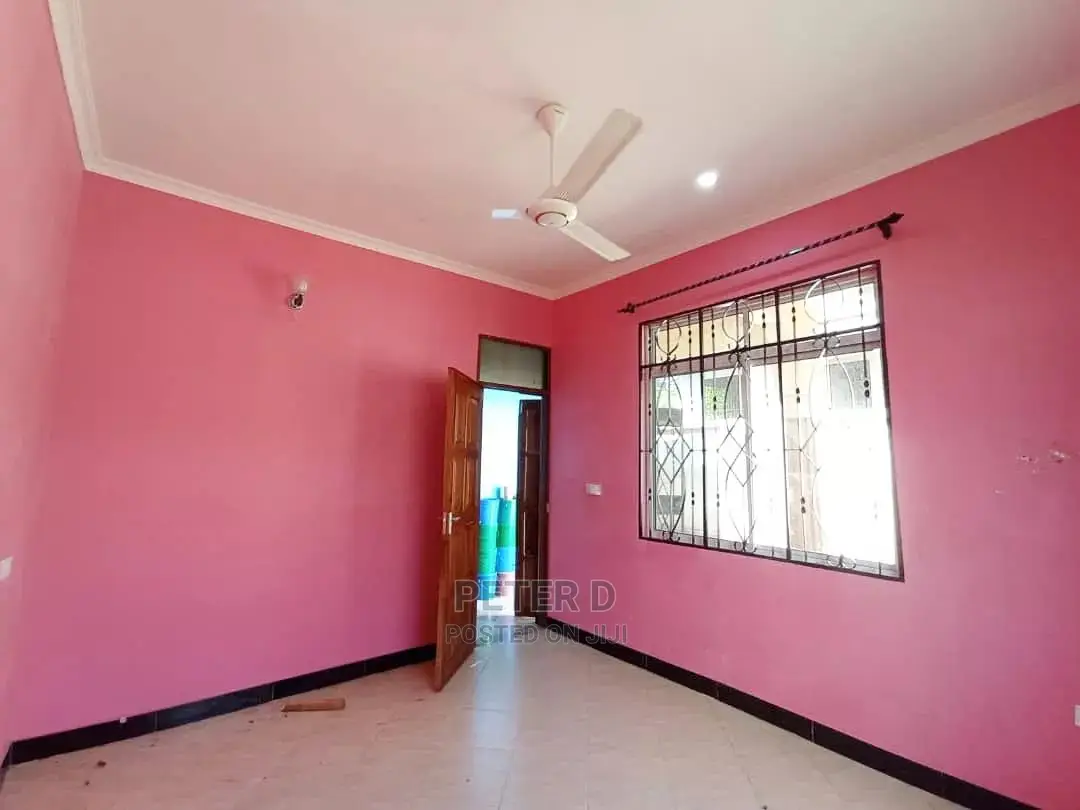 1bdrm Apartment in Kimara for rent