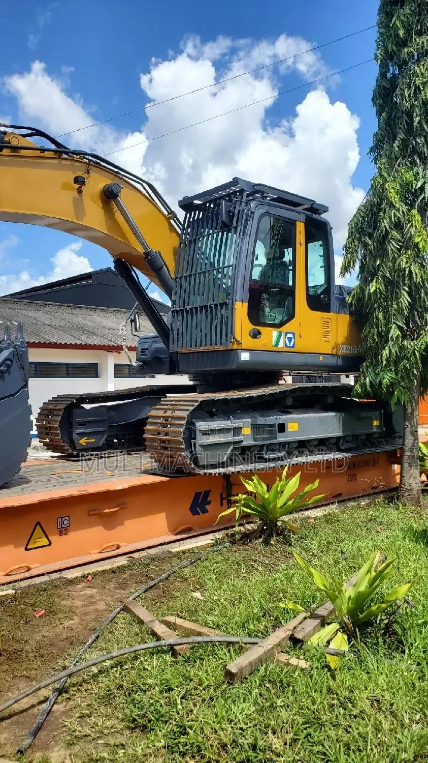 XCMG Xe215i Bland New