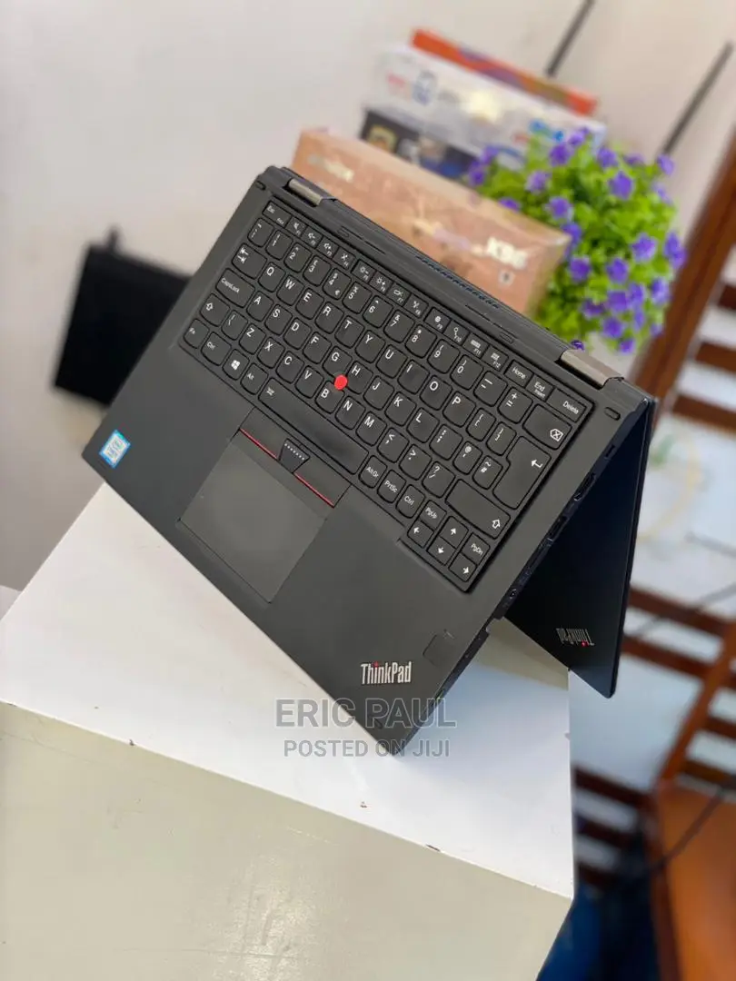 Laptop Lenovo Thinkpad X13 Yoga 8GB Intel Core I5 SSD 256GB