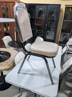 Simple Visitors Chair