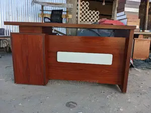 Simple Executive Table