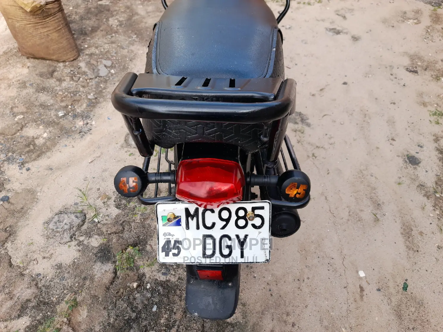 TVS HLX 125 2022 Blue