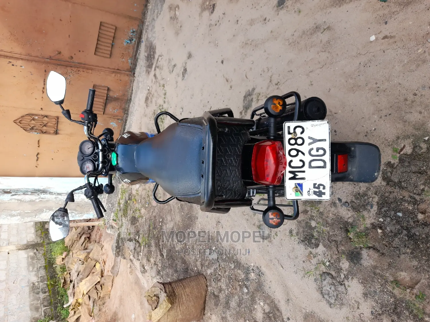 TVS HLX 125 2022 Blue