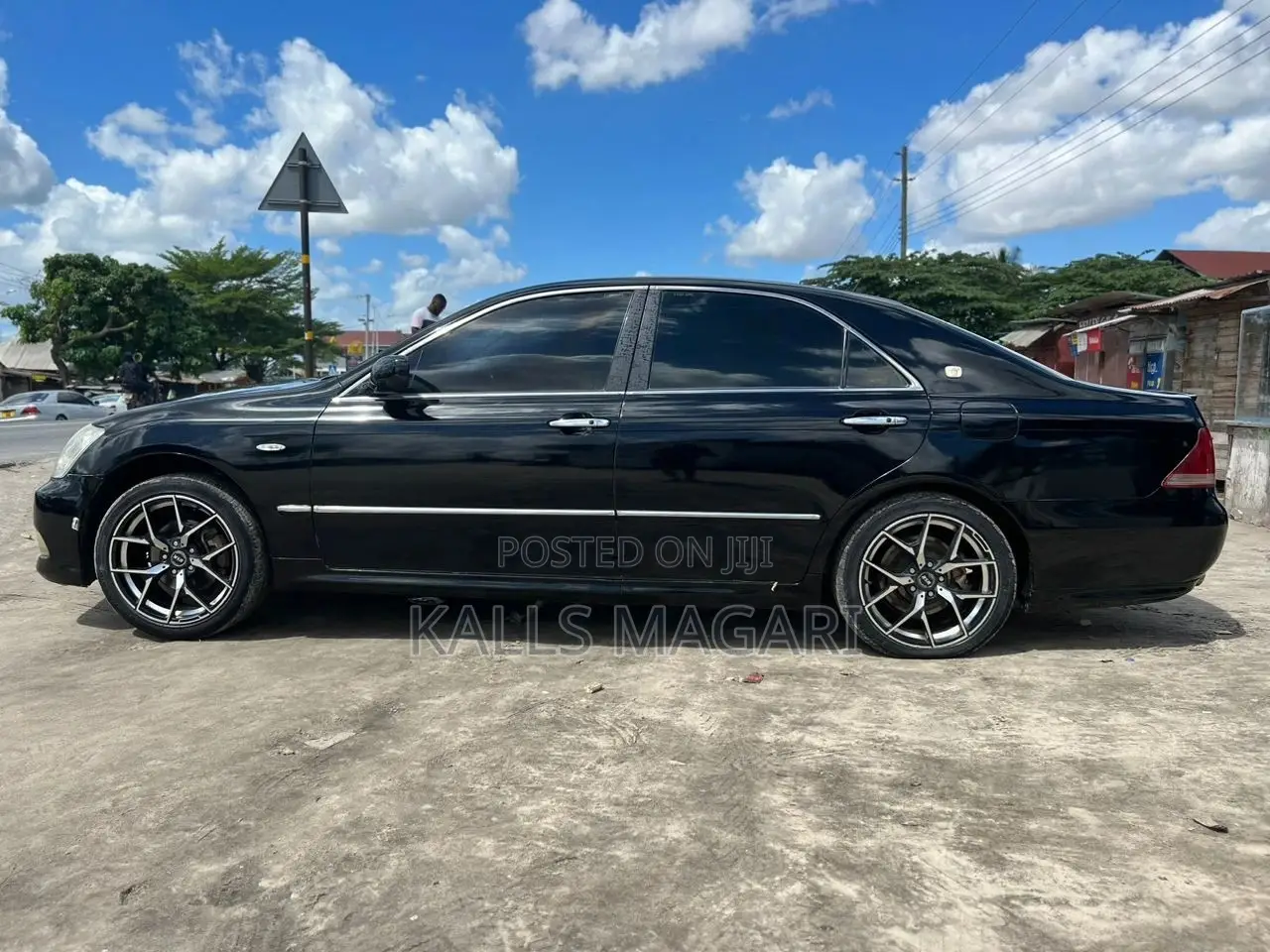 Toyota Crown Royale 2005 Black