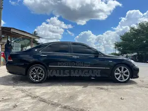Toyota Crown Royale 2005 Black