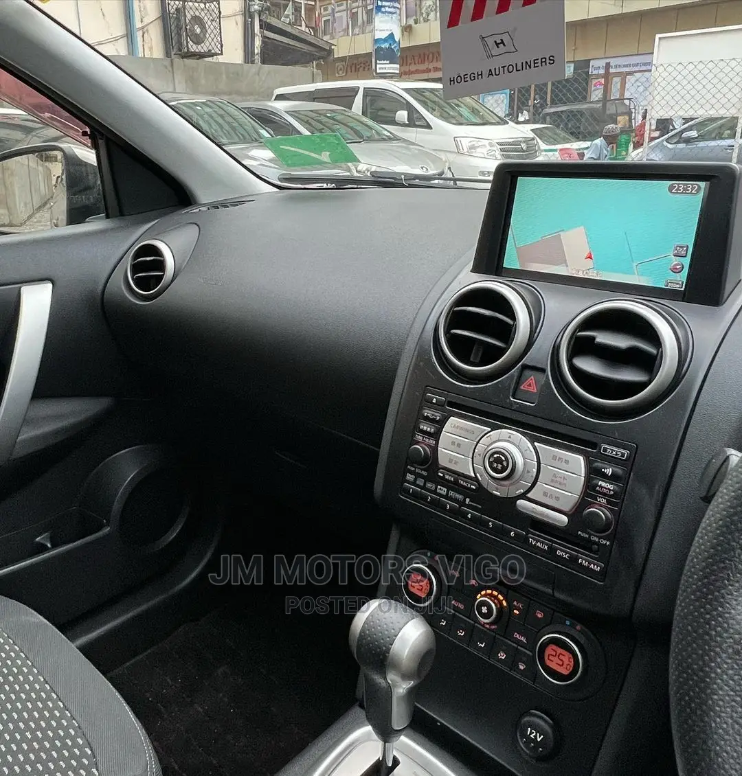 Nissan Dualis 2009 Gold