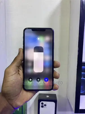 Apple iPhone 11 Pro Max 64 GB Green