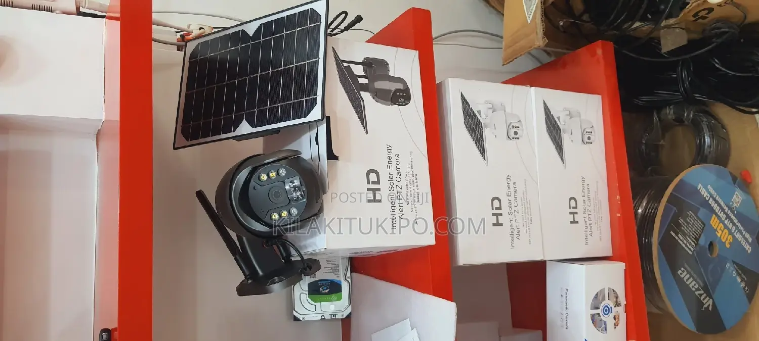 HD Solar Security Light PTZ Camera