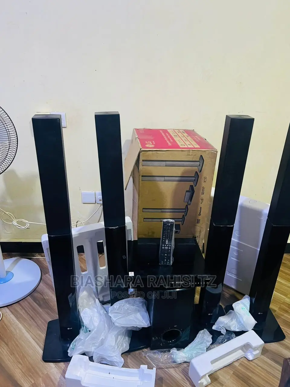 LG Homethieter Watts 1000 Mpya Bado
