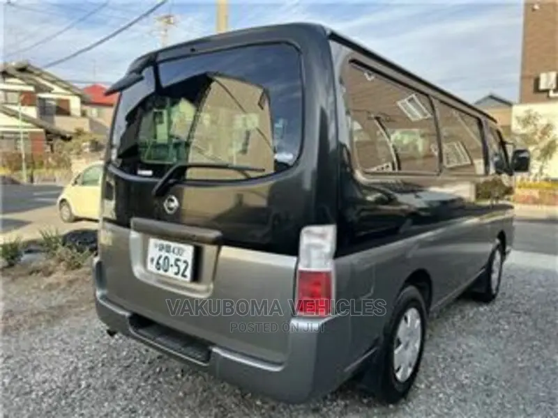 Nissan Caravan (Urvan) 2005 Black