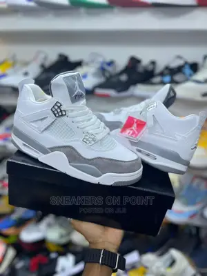 New Jordan 4