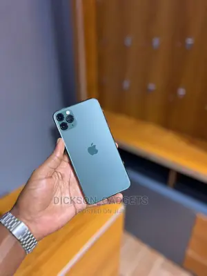 Apple iPhone 11 Pro Max 64 GB Green