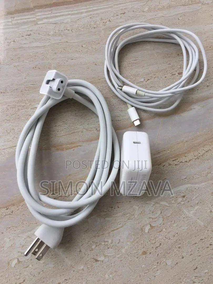 Macbook Pro Adapters 45w, 60w. Available Wholesale
