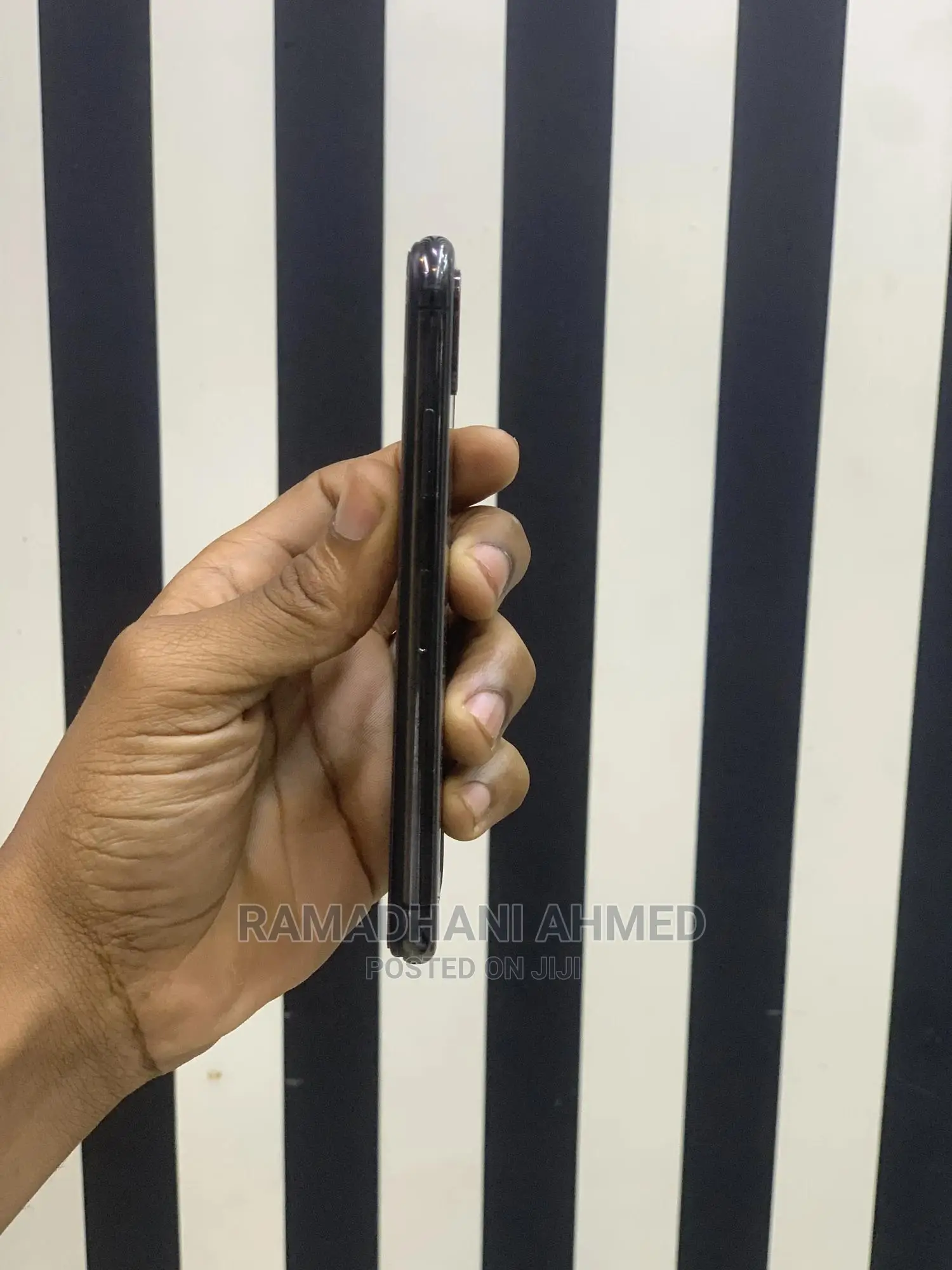 Apple iPhone X 64 GB Black