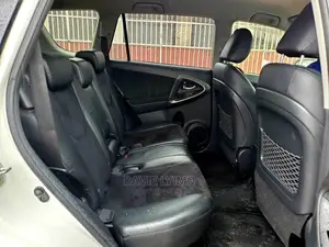 Toyota Vanguard 2012 Pearl