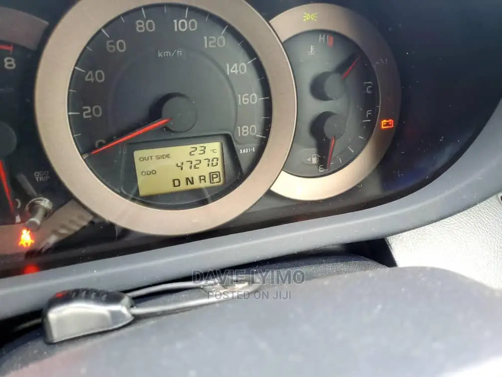 Toyota Vanguard 2012 Pearl
