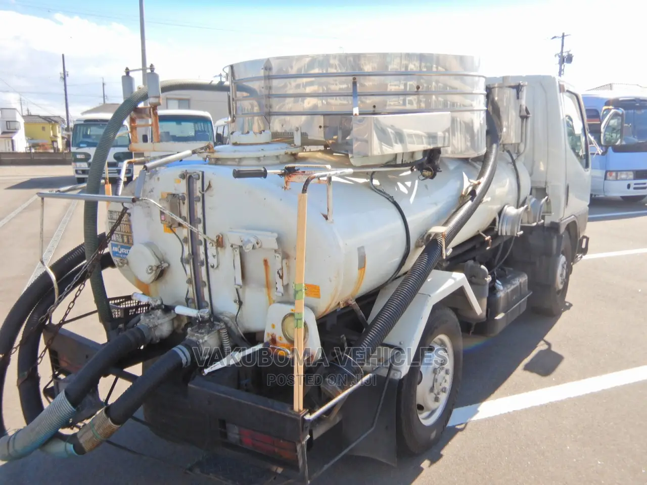 Mitsubishi Septic Trucks