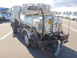 Mitsubishi Septic Trucks