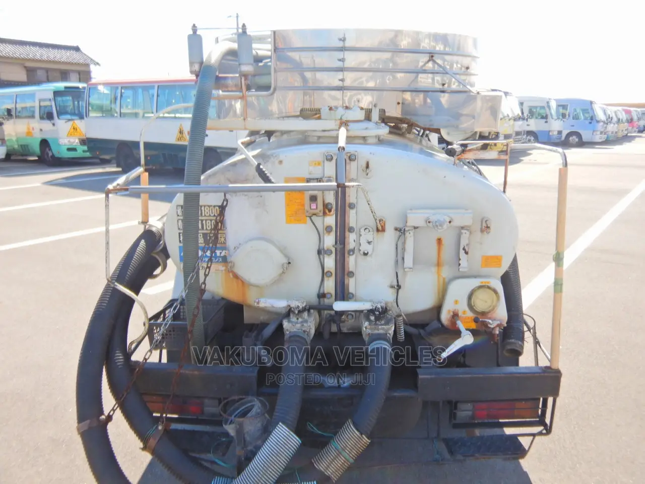 Mitsubishi Septic Trucks