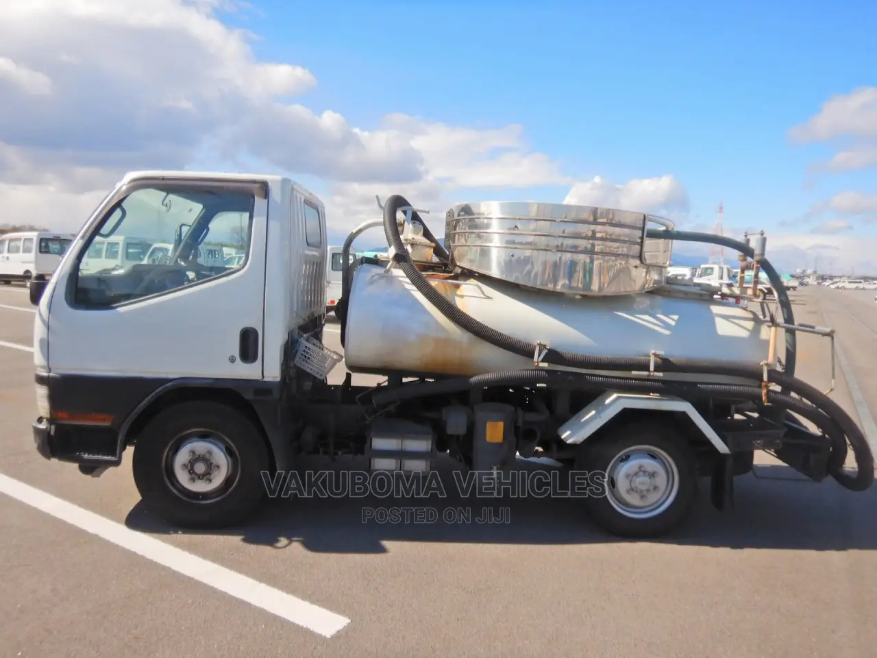 Mitsubishi Septic Trucks