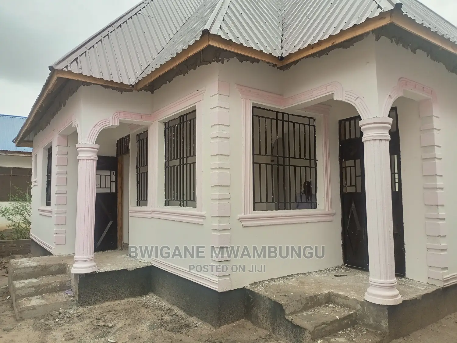3bdrm Apartment in Mwambungu Broker, Mbagala for sale