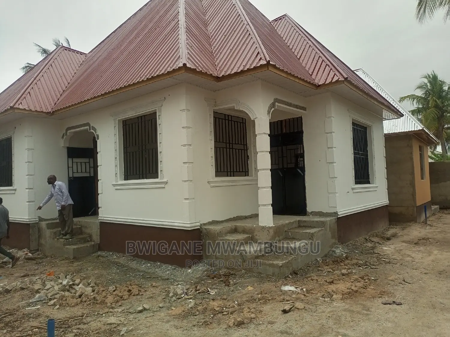 3bdrm Apartment in Mwambungu Broker, Mbagala for sale