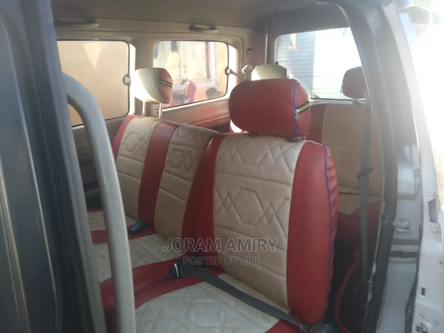 Toyota Noah 2.0 FWD (8 Seater) 2004 White