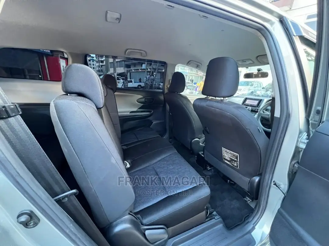 Toyota Wish 2009 Silver
