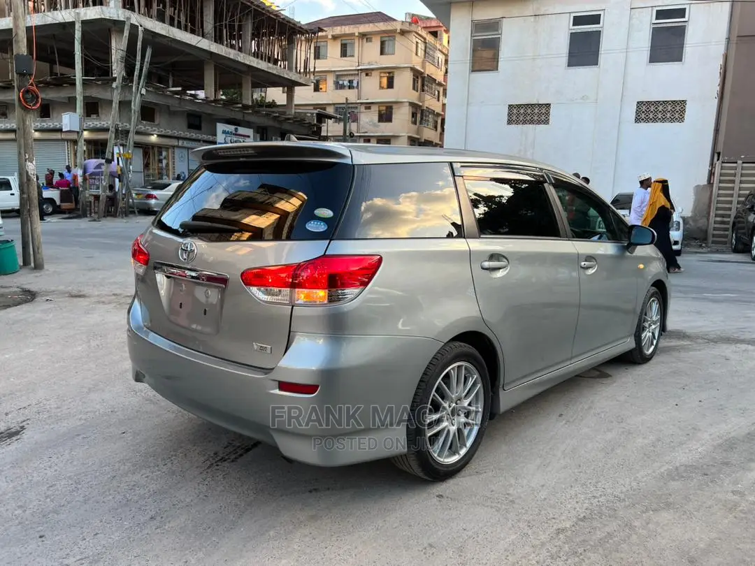 Toyota Wish 2009 Silver