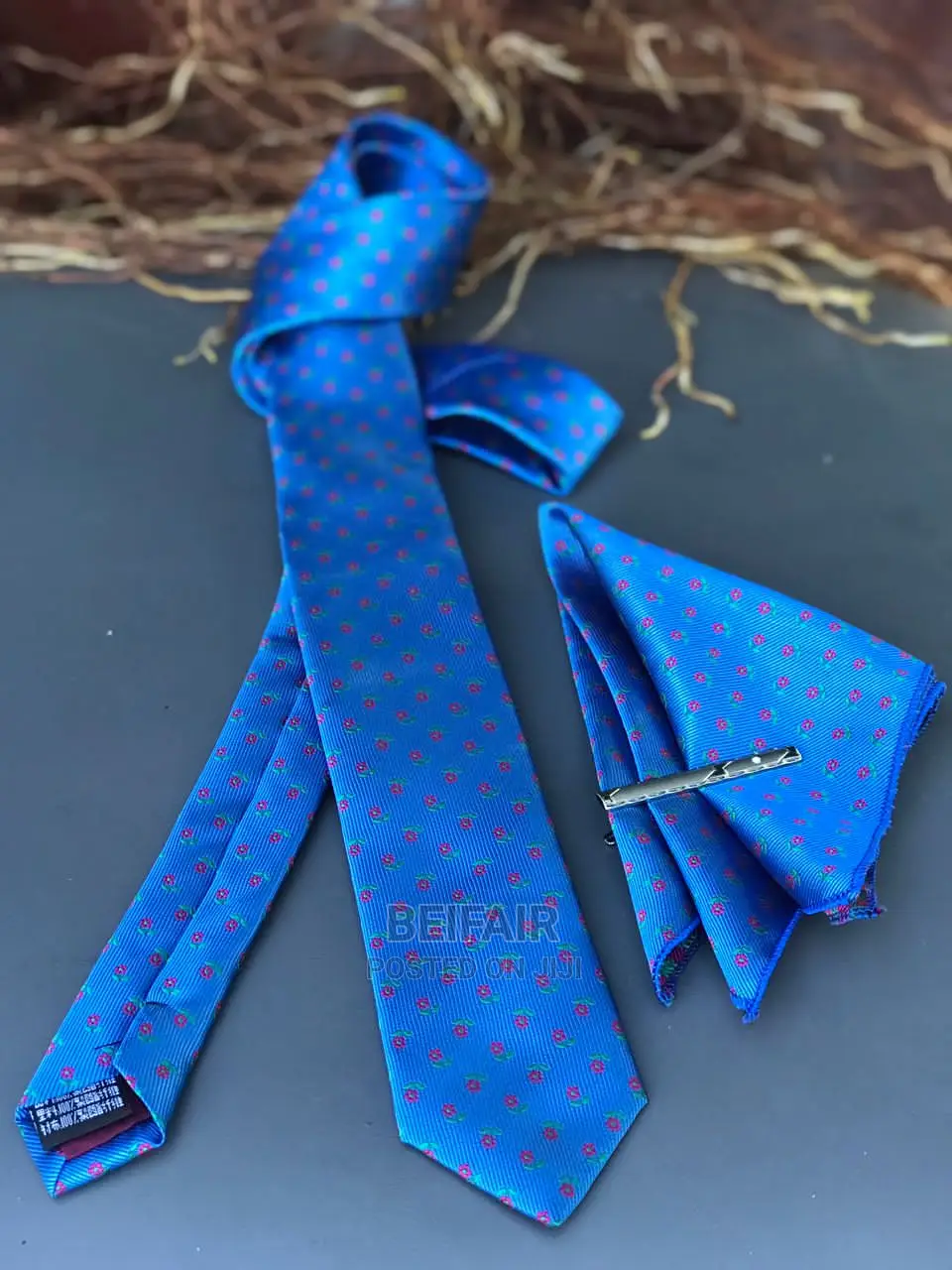 Tai Nzito | Tie