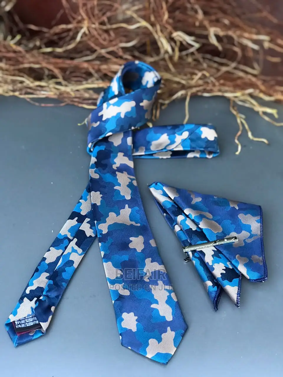 Tai Nzito | Tie
