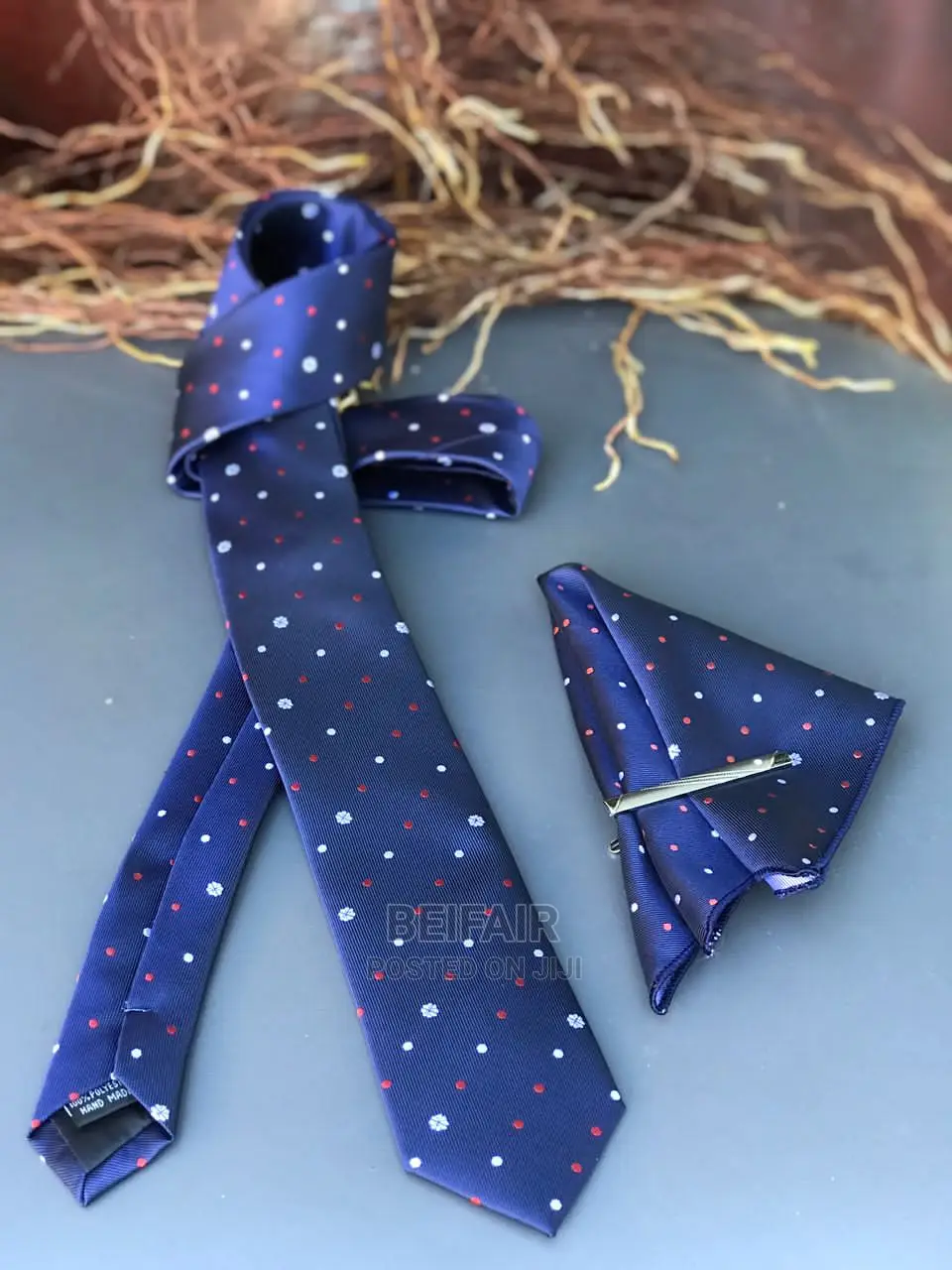 Tai Nzito | Tie