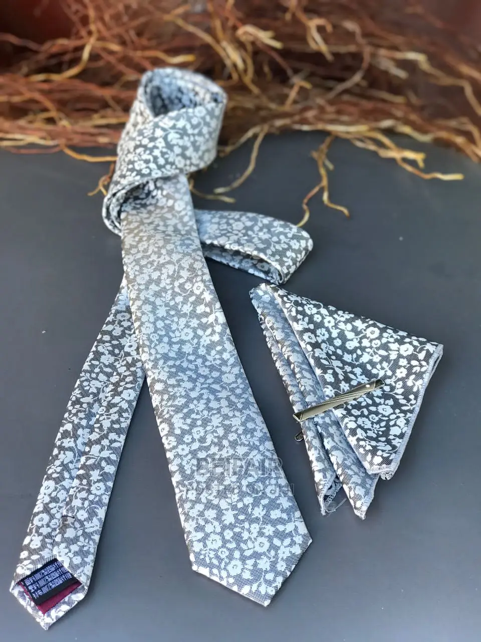 Tai Nzito | Tie