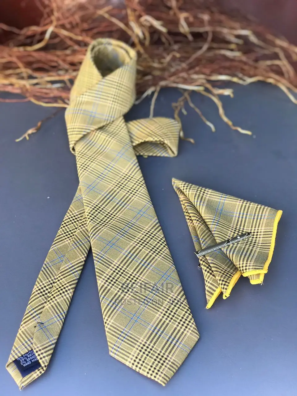 Tai Nzito | Tie
