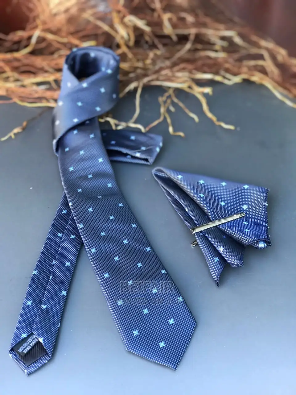Tai Nzito | Tie